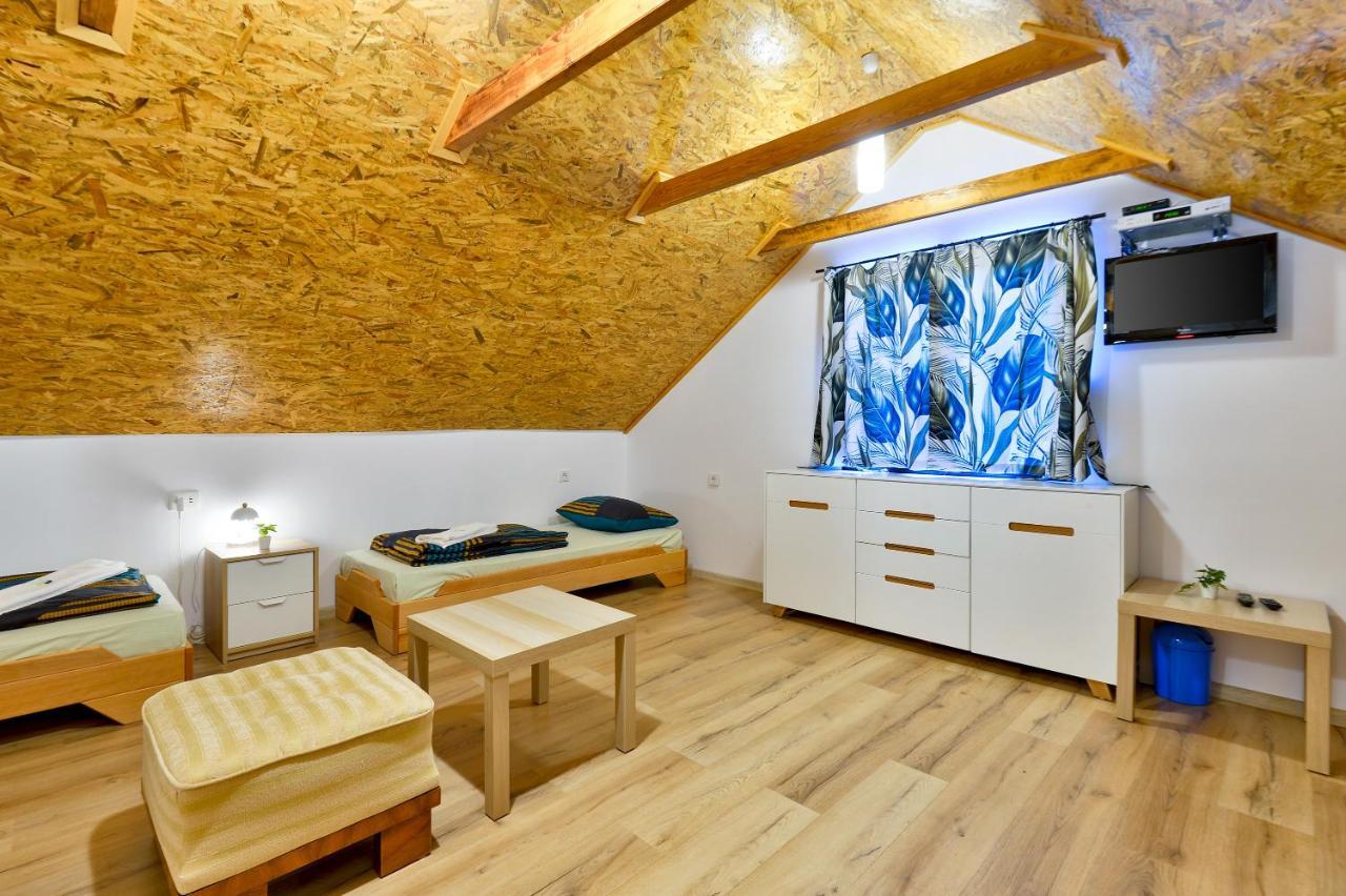 Sveti Ivan Zelina Jungle House With Private Pool And Hot Tubヴィラ エクステリア 写真